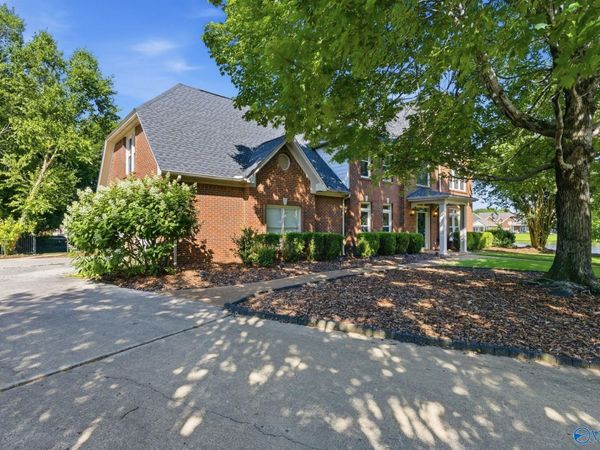 2619 Elderdale Drive SE, Owens Cross Roads, AL 35763