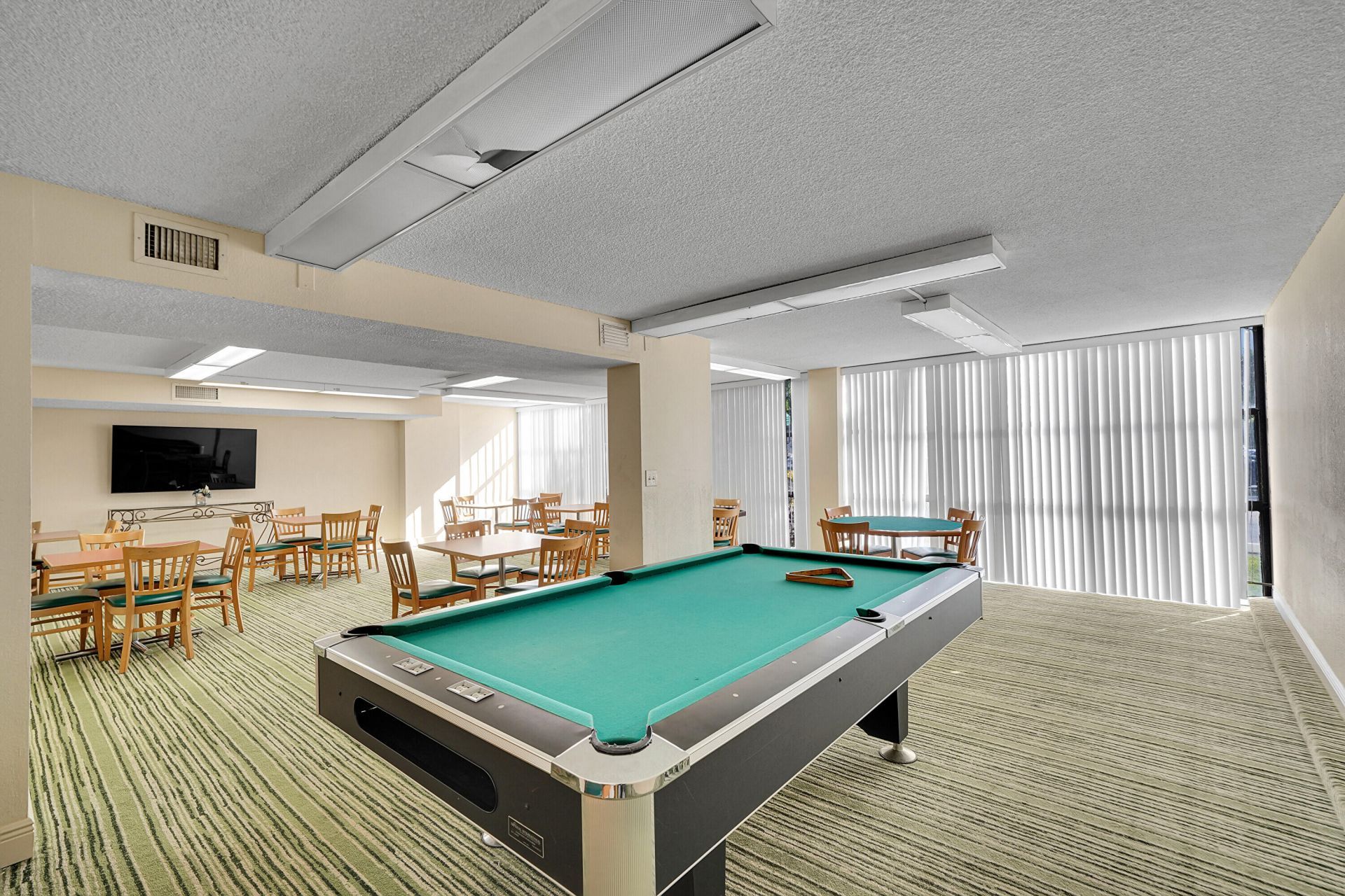 1000 Parkview Drive, Unit 306, Hallandale Beach, FL 33009 Photo