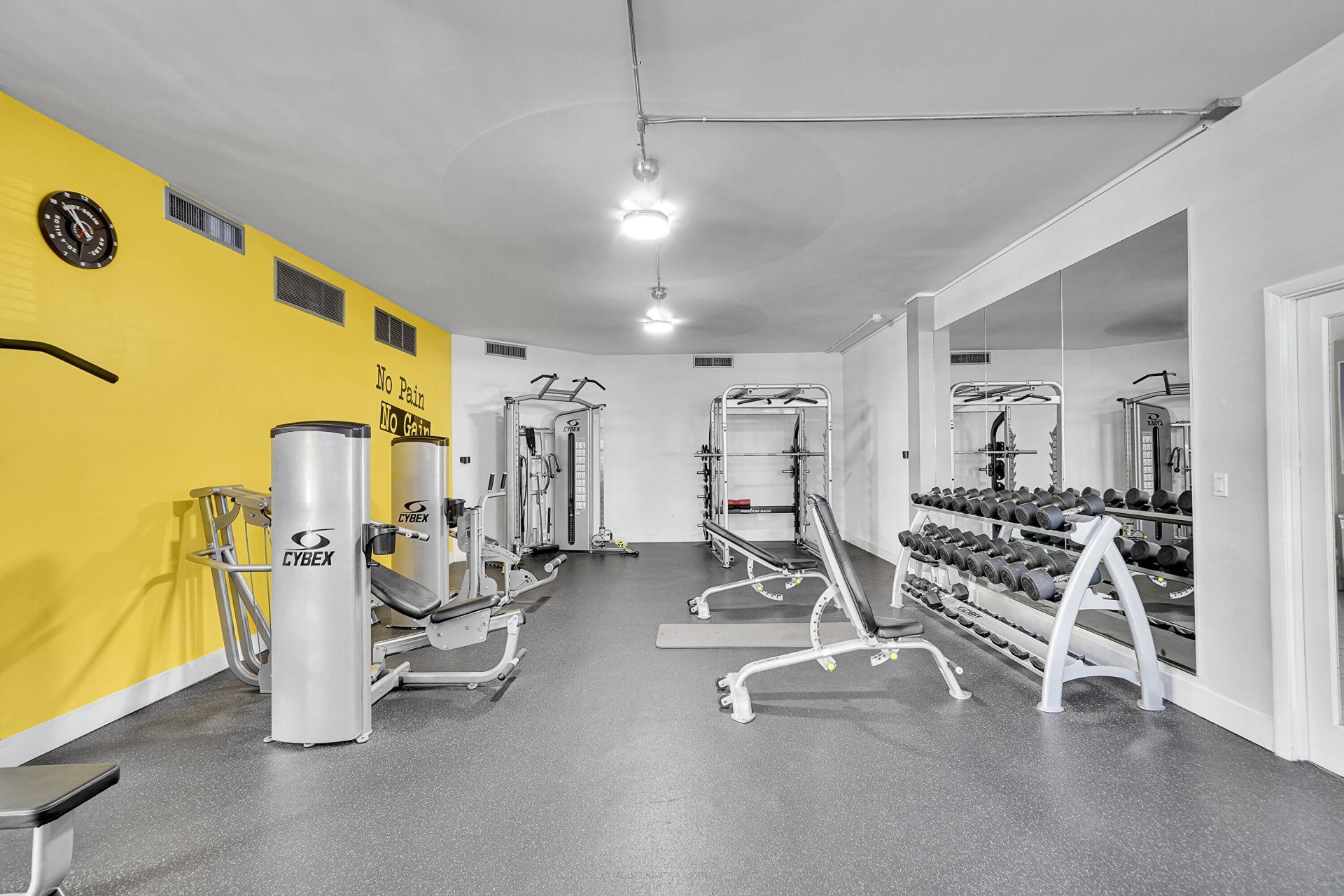 1000 Parkview Drive, Unit 306, Hallandale Beach, FL 33009 Photo