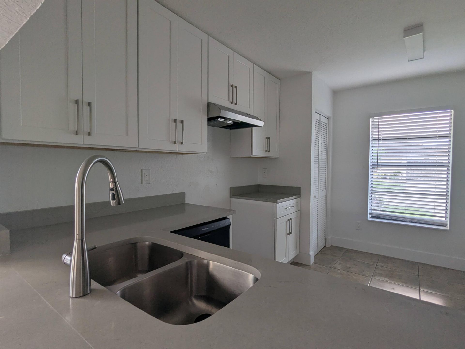 4949 Regina Court, West Palm Beach, FL 33415 Photo