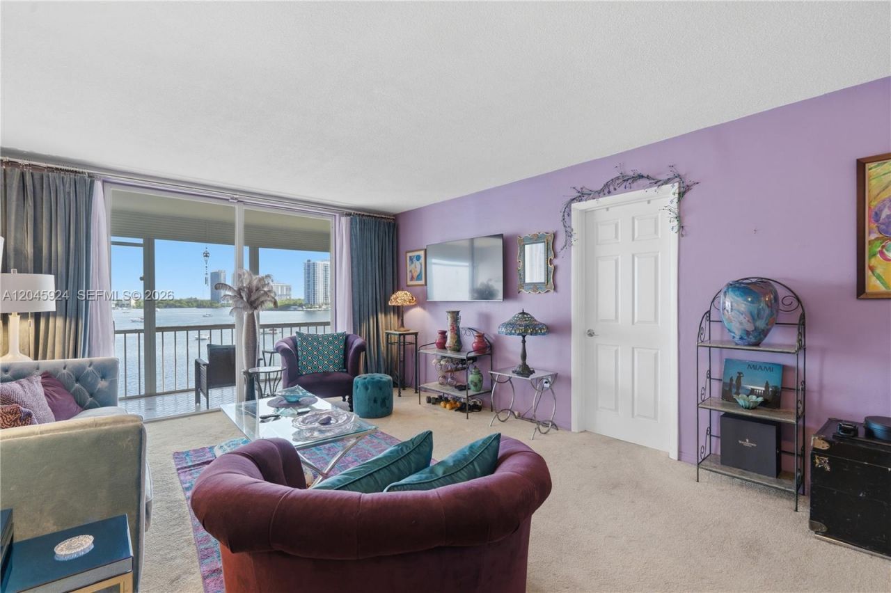 3000 Marcos Dr, Unit P612, Aventura, FL 33160 Photo