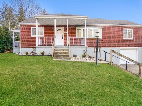 941 Whitehead Ln, Irwin, PA 15642
