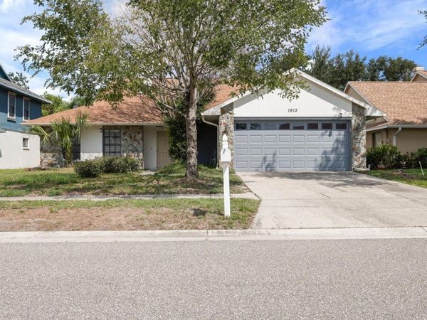 1912 FIRETHORN COURT , BRANDON, FL 33511