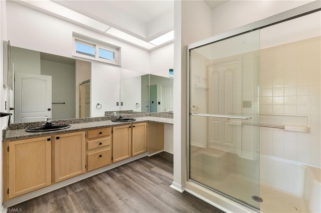 223 Stanhope Cir, Naples, FL 34104 Photo
