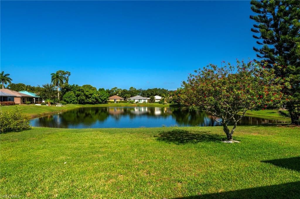 223 Stanhope Cir, Naples, FL 34104 Photo