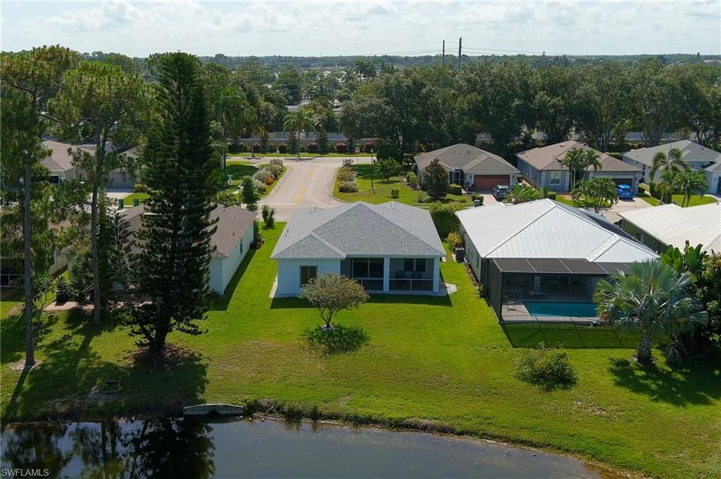 223 Stanhope Cir, Naples, FL 34104 Photo