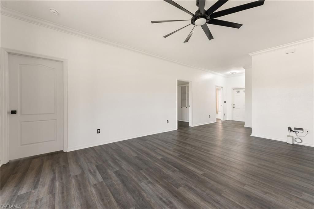 223 Stanhope Cir, Naples, FL 34104 Photo