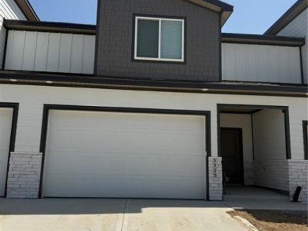 3233 NE 87th Street, Unit 15B, Kansas City, MO 64156