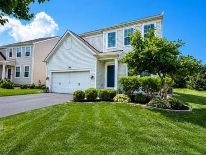 823 S Haines Circle, Downingtown, PA 19335 Main Photo