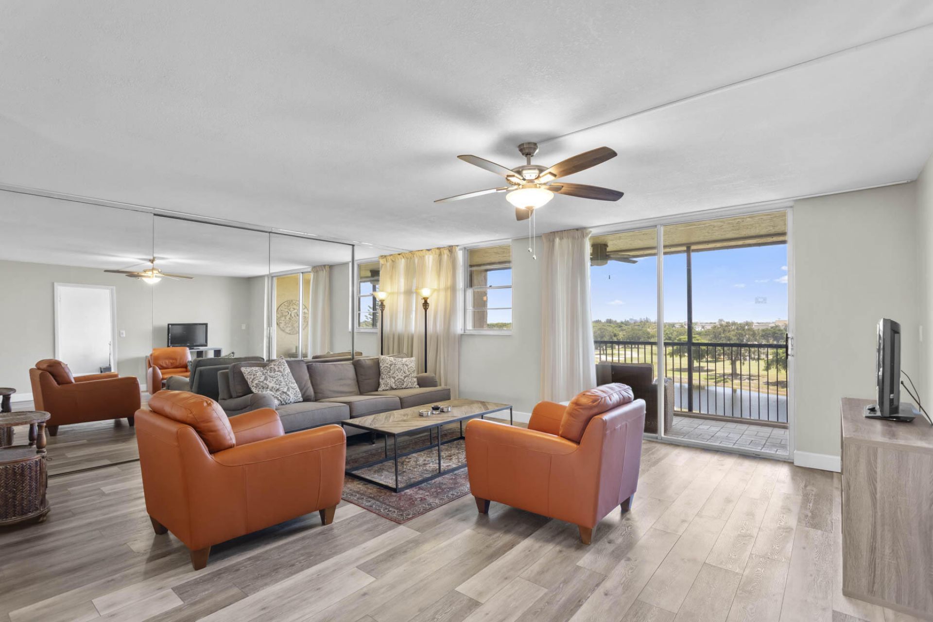 3150 W Rolling Hills Circle, Unit 704, Davie, FL 33328 Photo