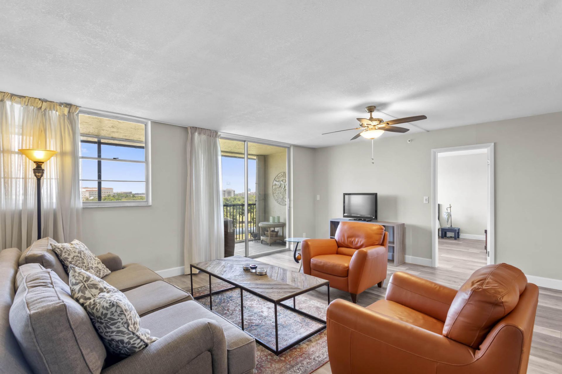 3150 W Rolling Hills Circle, Unit 704, Davie, FL 33328 Photo