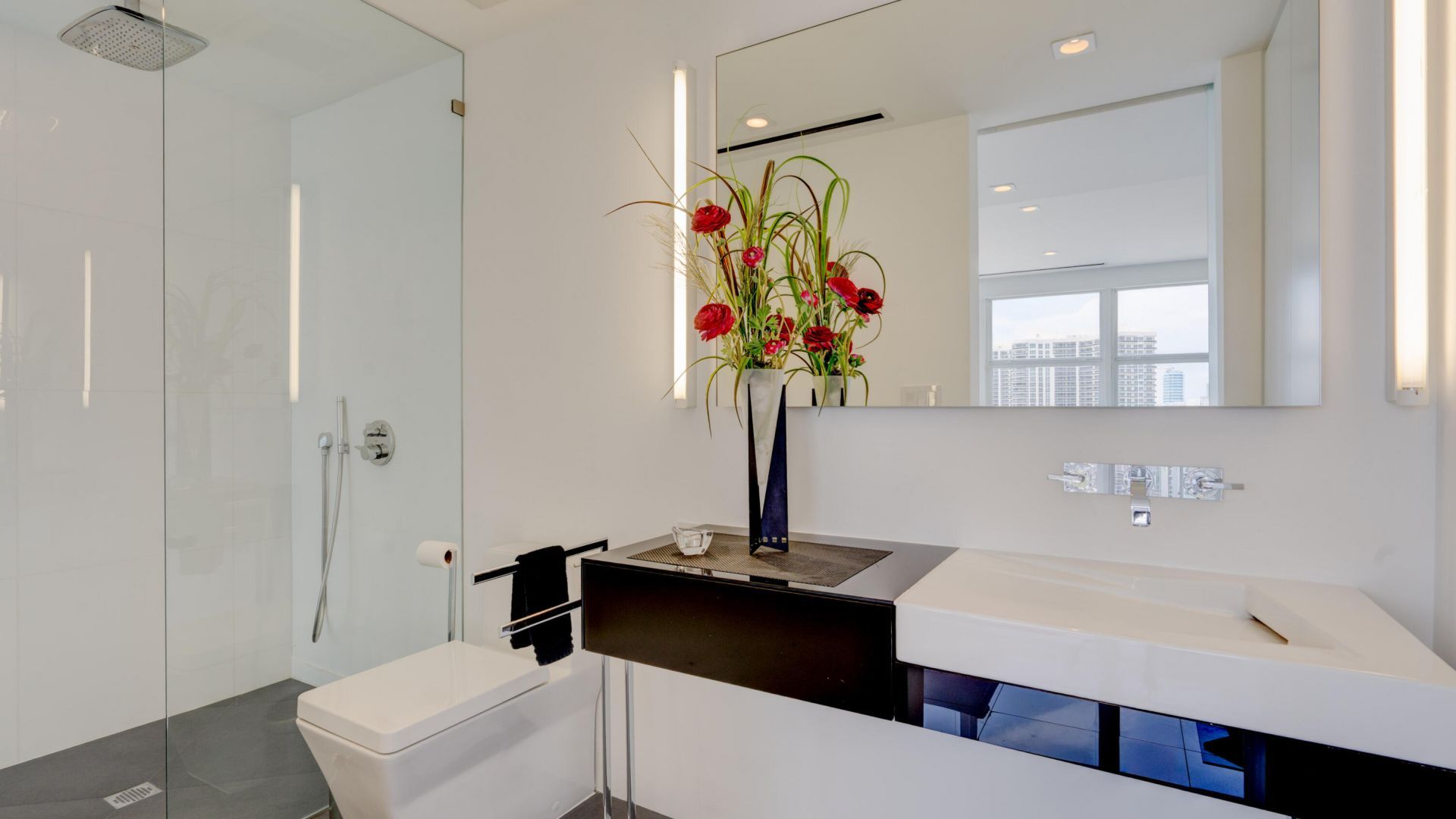 2841 N Ocean Boulevard, Unit 2010, Fort Lauderdale, FL 33308 Photo