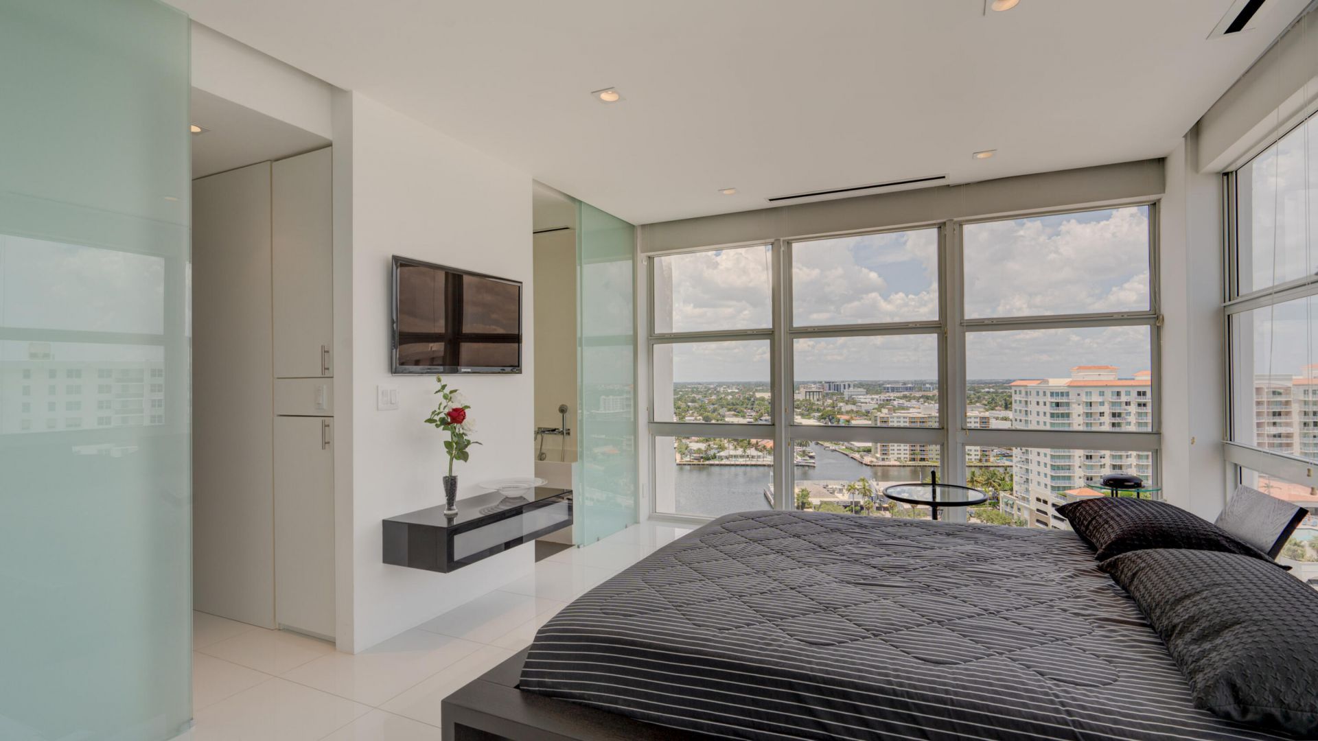 2841 N Ocean Boulevard, Unit 2010, Fort Lauderdale, FL 33308 Photo