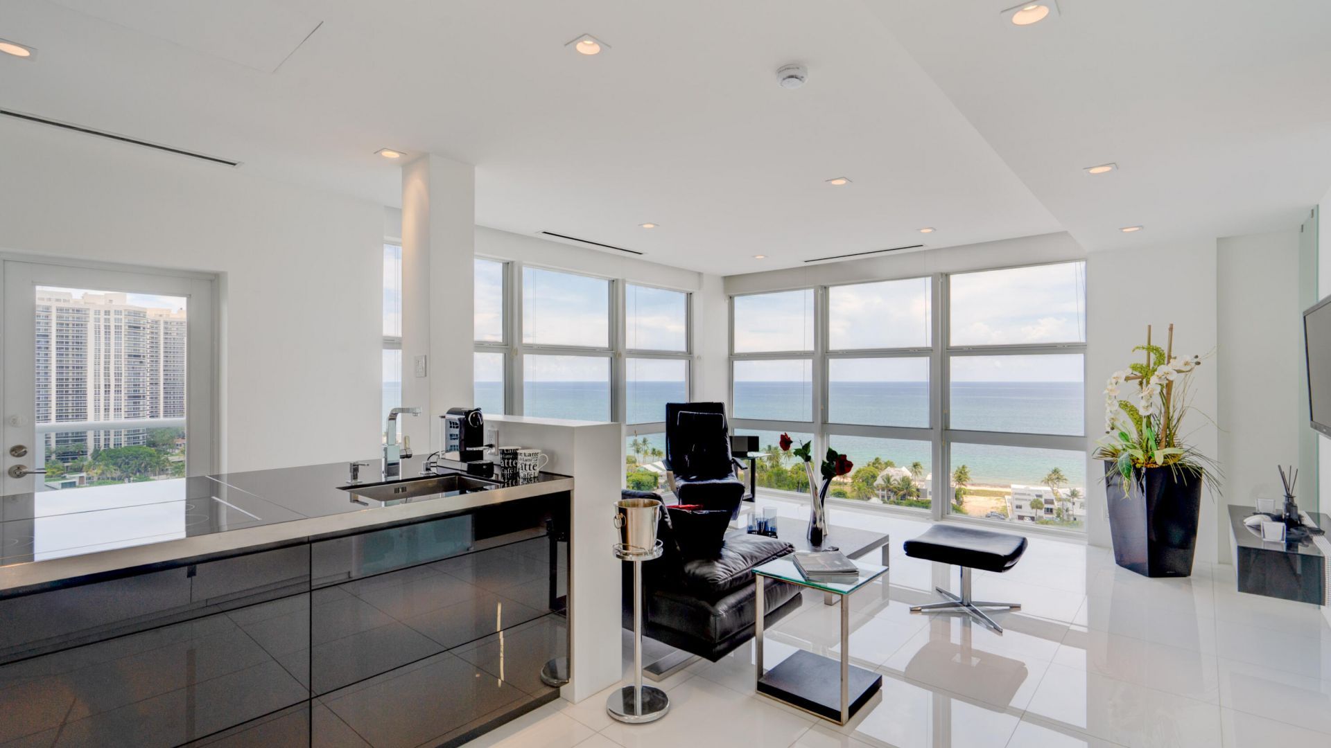 2841 N Ocean Boulevard, Unit 2010, Fort Lauderdale, FL 33308 Photo