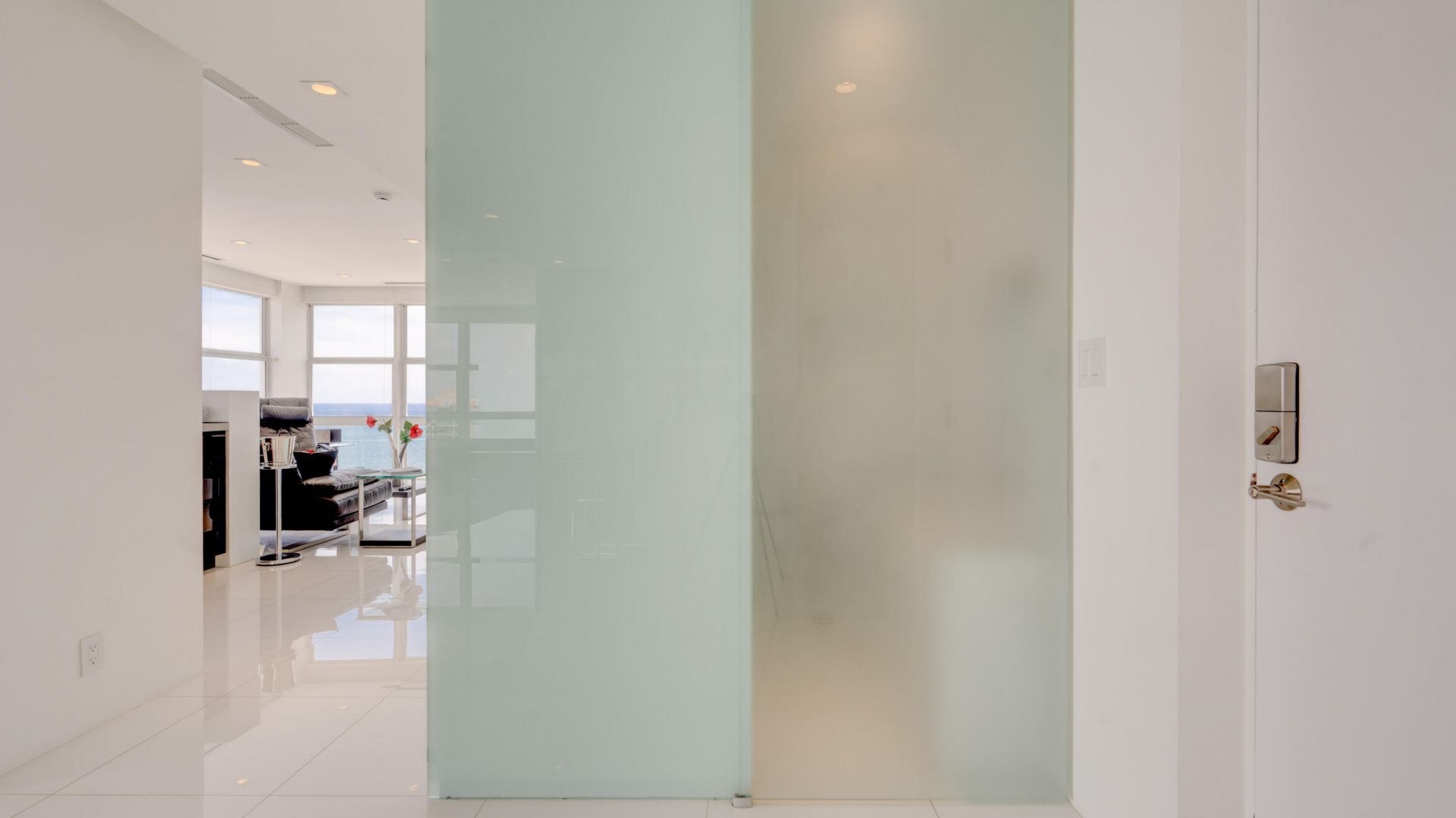 2841 N Ocean Boulevard, Unit 2010, Fort Lauderdale, FL 33308 Photo