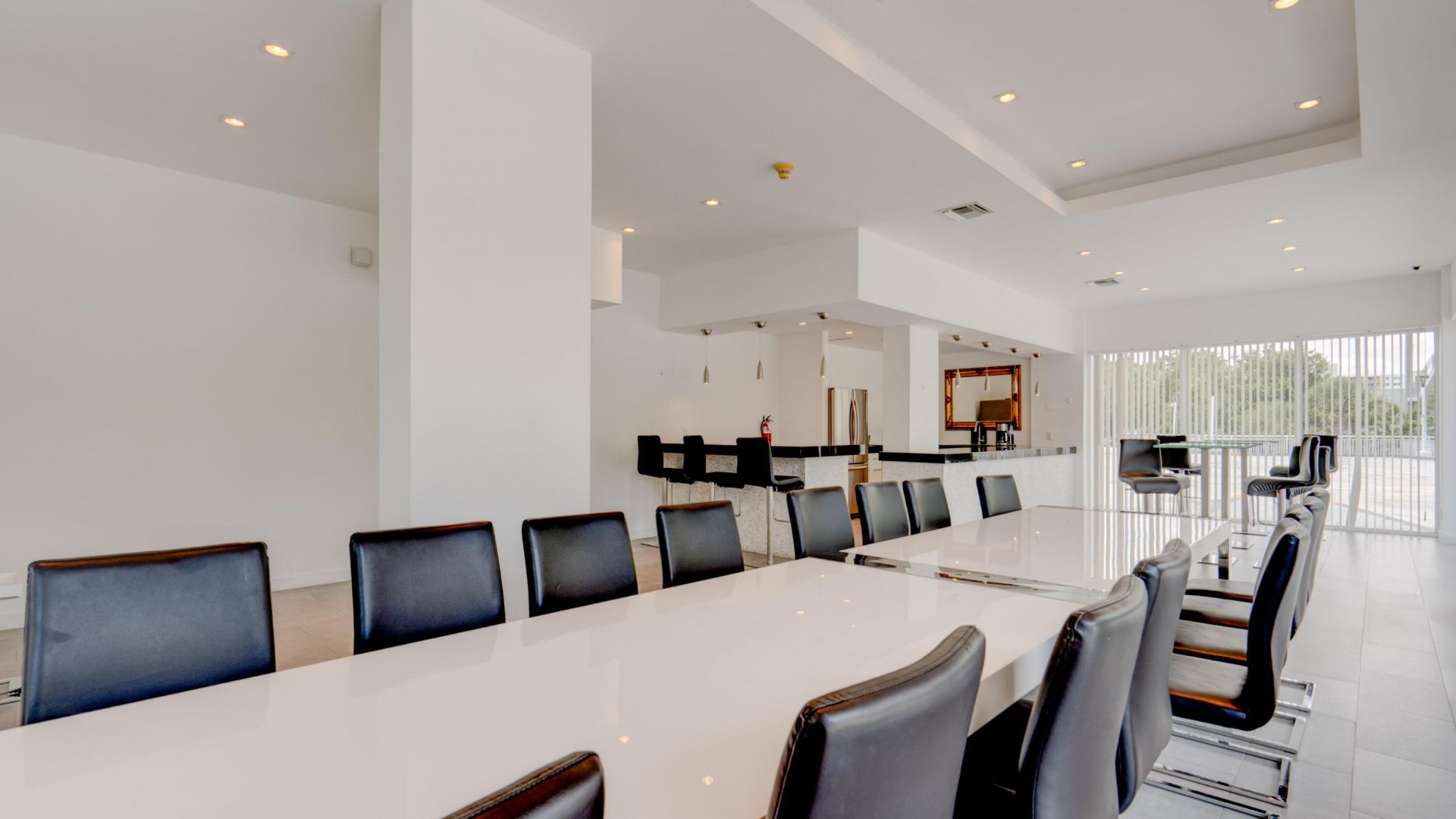 2841 N Ocean Boulevard, Unit 2010, Fort Lauderdale, FL 33308 Photo