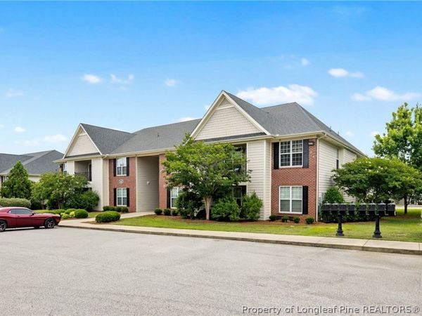 411 Gallery Drive, Unit 203, Spring Lake, NC 28390