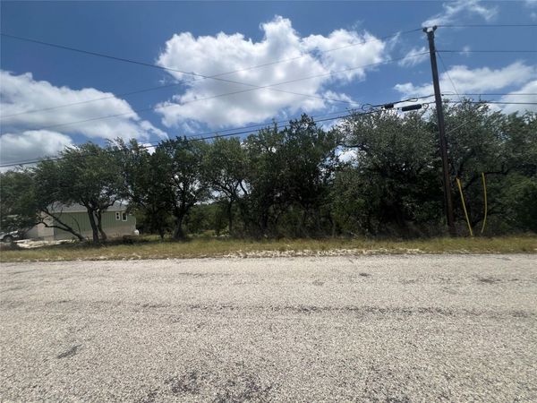 1252 Parton RD, Canyon Lake, TX 78133