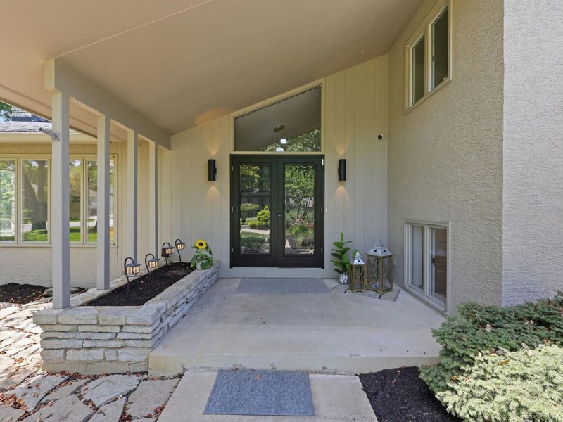 4499 Summit Ridge Drive, Upper Arlington, OH 43220 Photo 2