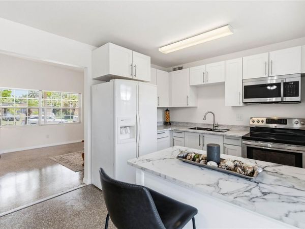 6018 W LIVINGSTON STREET , ORLANDO, FL 32835