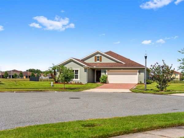 4851 PEARL LAKE COURT , KISSIMMEE, FL 34758