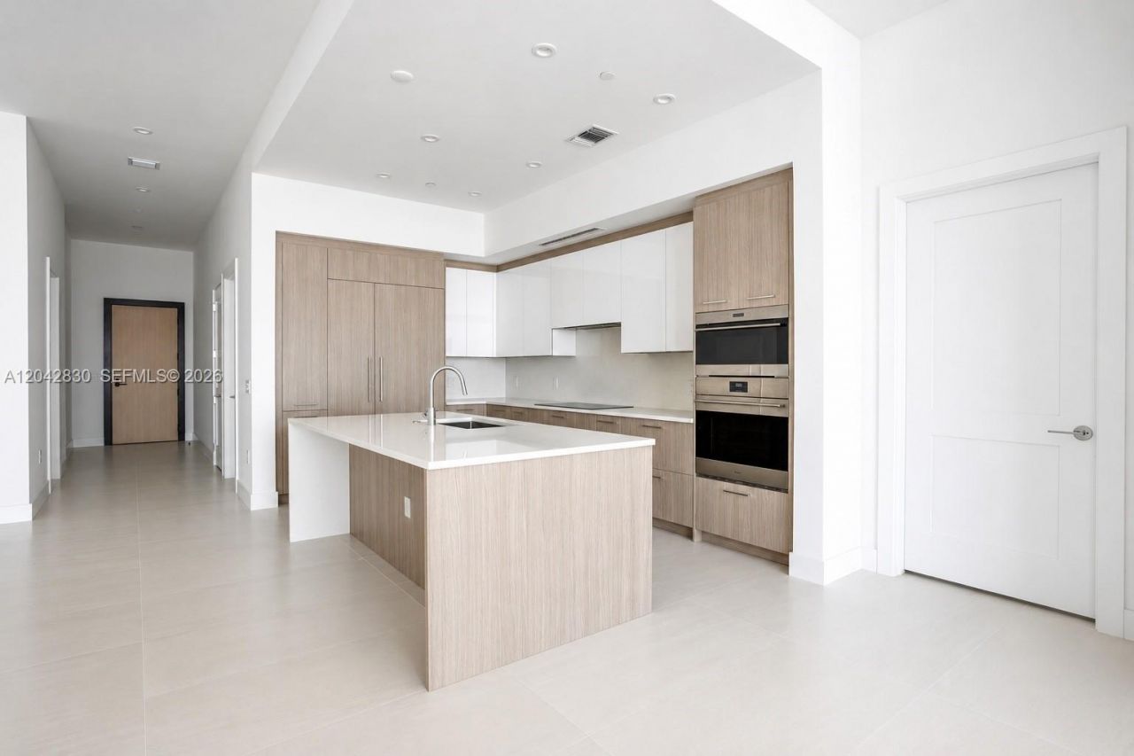 153 N Seabreeze Blvd, Unit 401, Fort Lauderdale, FL 33304 Photo