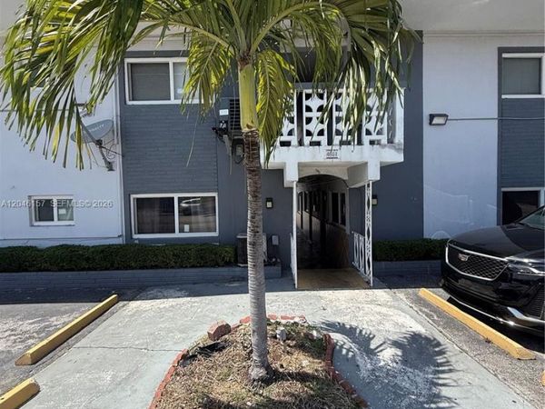 4651 W Flagler St , Unit 36, Miami, FL 33134