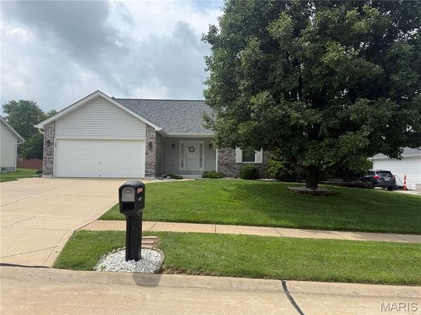 1167 Sweeping Oaks Drive, Unincorporated, MO 63304