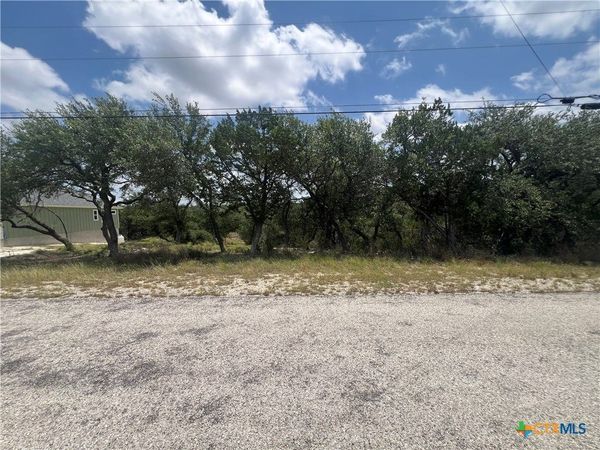 1252 Parton Road , Canyon Lake, TX 78133
