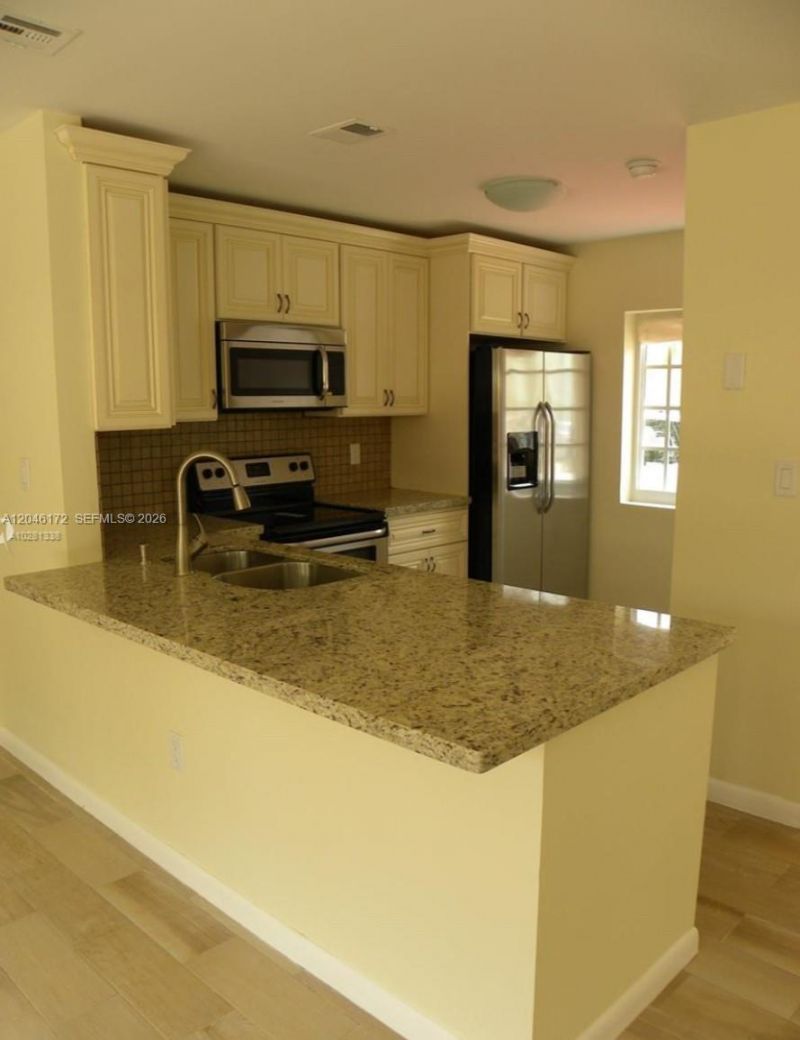 14742 SW 92nd St Rd , Unit -, Miami, FL 33196 Photo