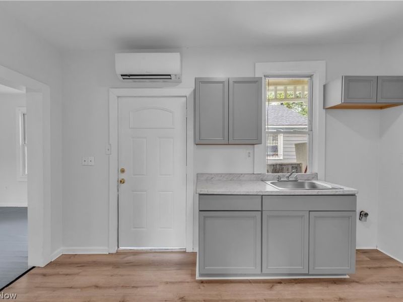 5011 Clark Avenue, Unit 1/DN, Cleveland, OH 44102 Photo 3