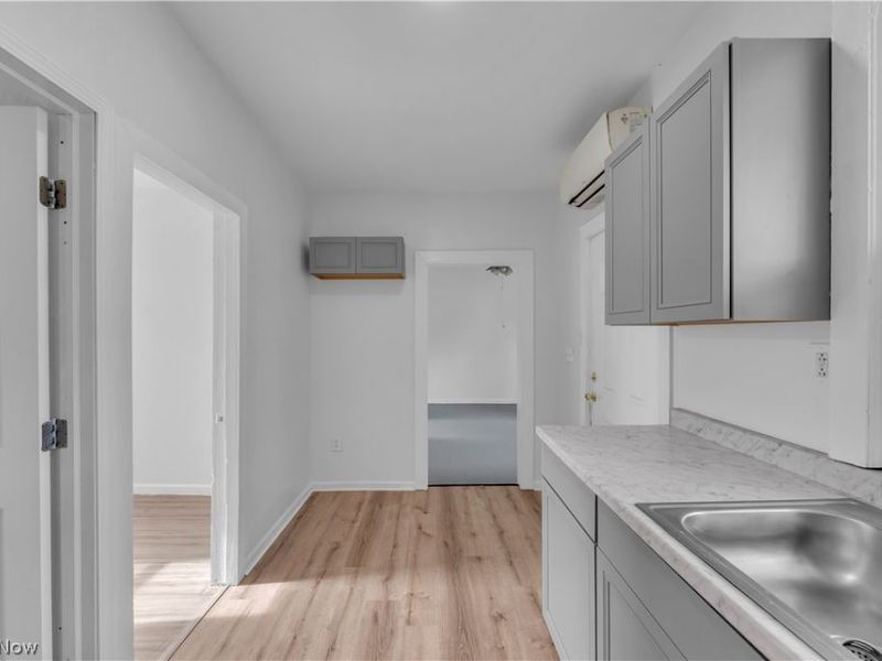 5011 Clark Avenue, Unit 1/DN, Cleveland, OH 44102 Photo 4