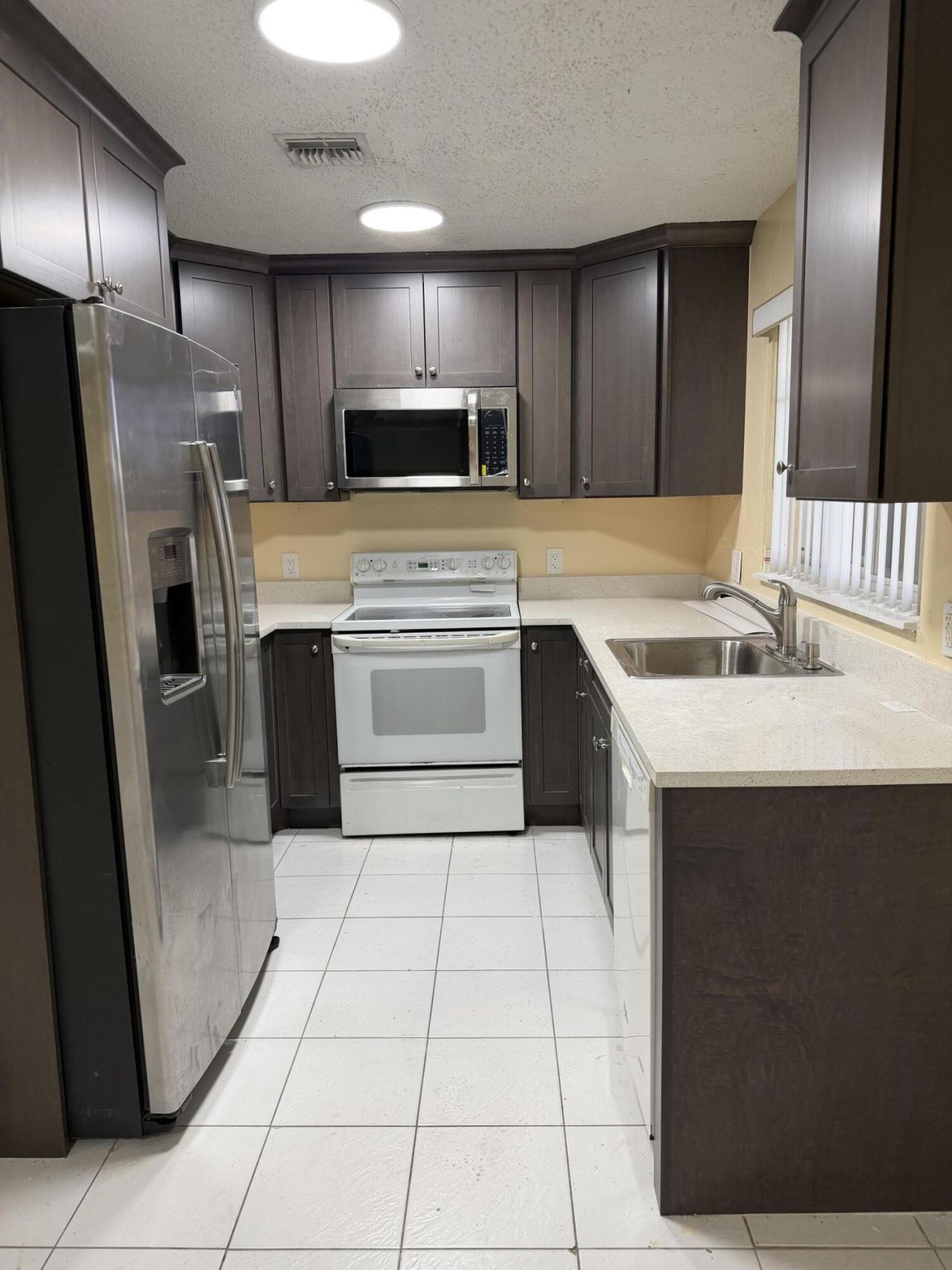 9741 NW 37th Street, Sunrise, FL 33351 Photo