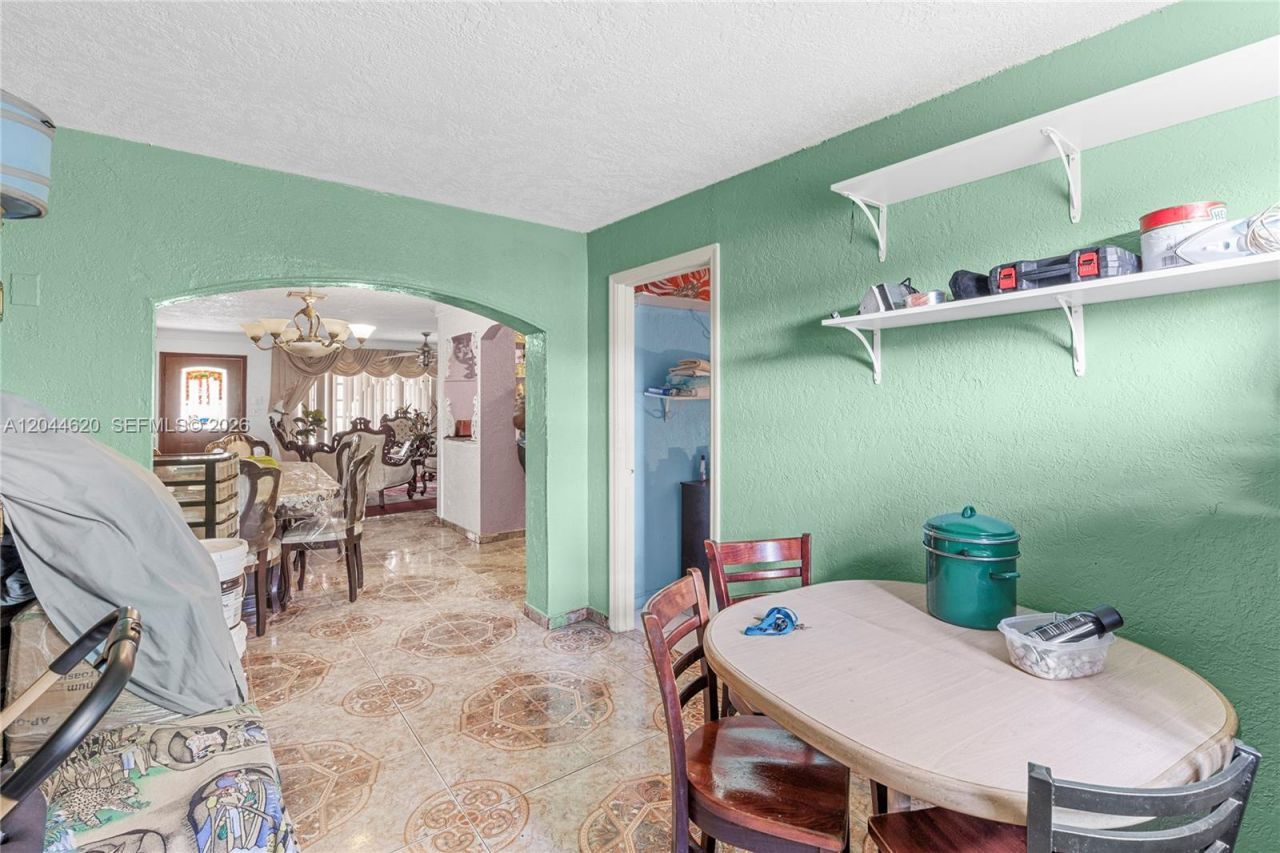 1157 NW 45th Ter, Lauderhill, FL 33313 Photo