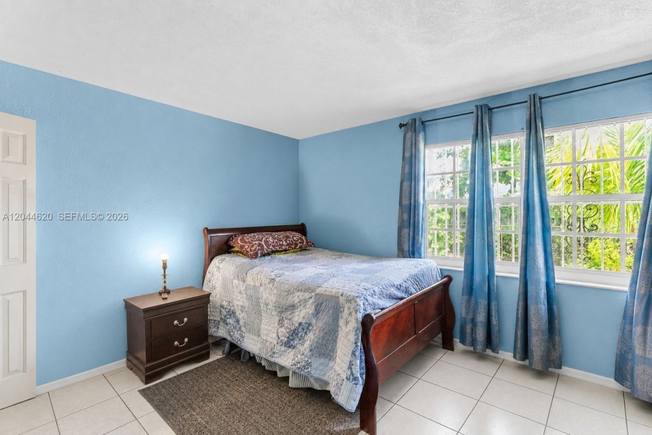 1157 NW 45th Ter, Lauderhill, FL 33313 Photo