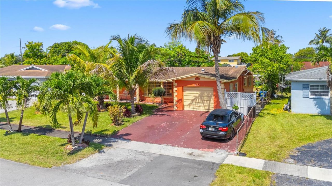 1157 NW 45th Ter, Lauderhill, FL 33313 Photo