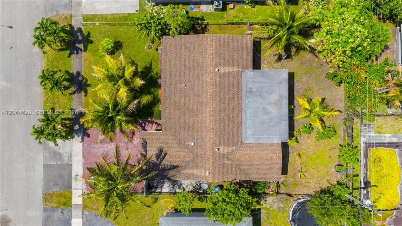 1157 NW 45th Ter, Lauderhill, FL 33313 Photo