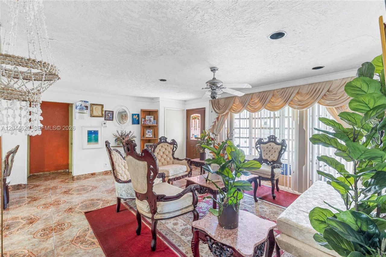 1157 NW 45th Ter, Lauderhill, FL 33313 Photo