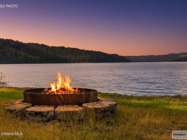 Lake Cabin E 6000 Highway 5, Plummer, ID 83851