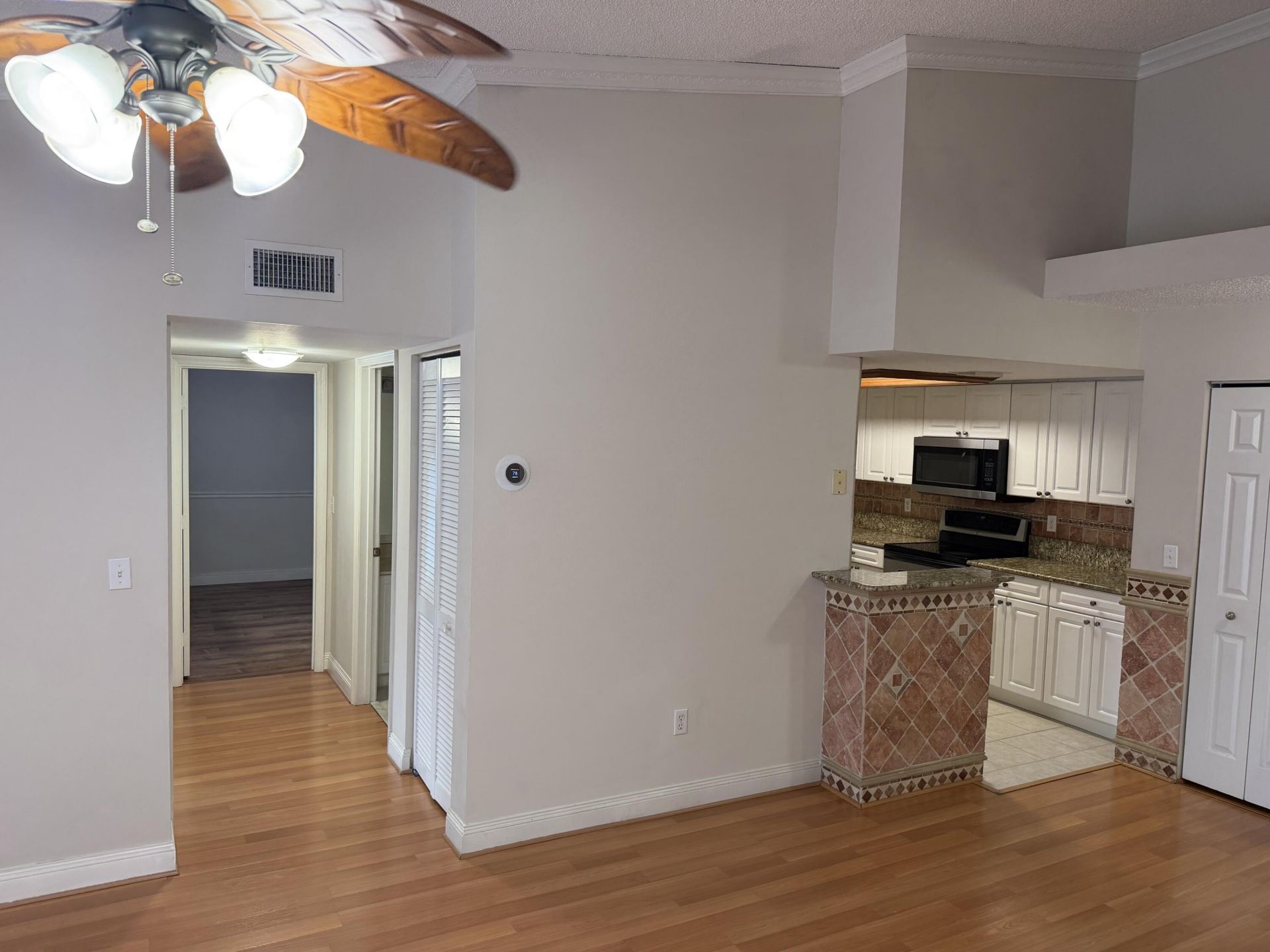 1500 S Crestwood Court S, Unit 1503, Royal Palm Beach, FL 33411 Photo