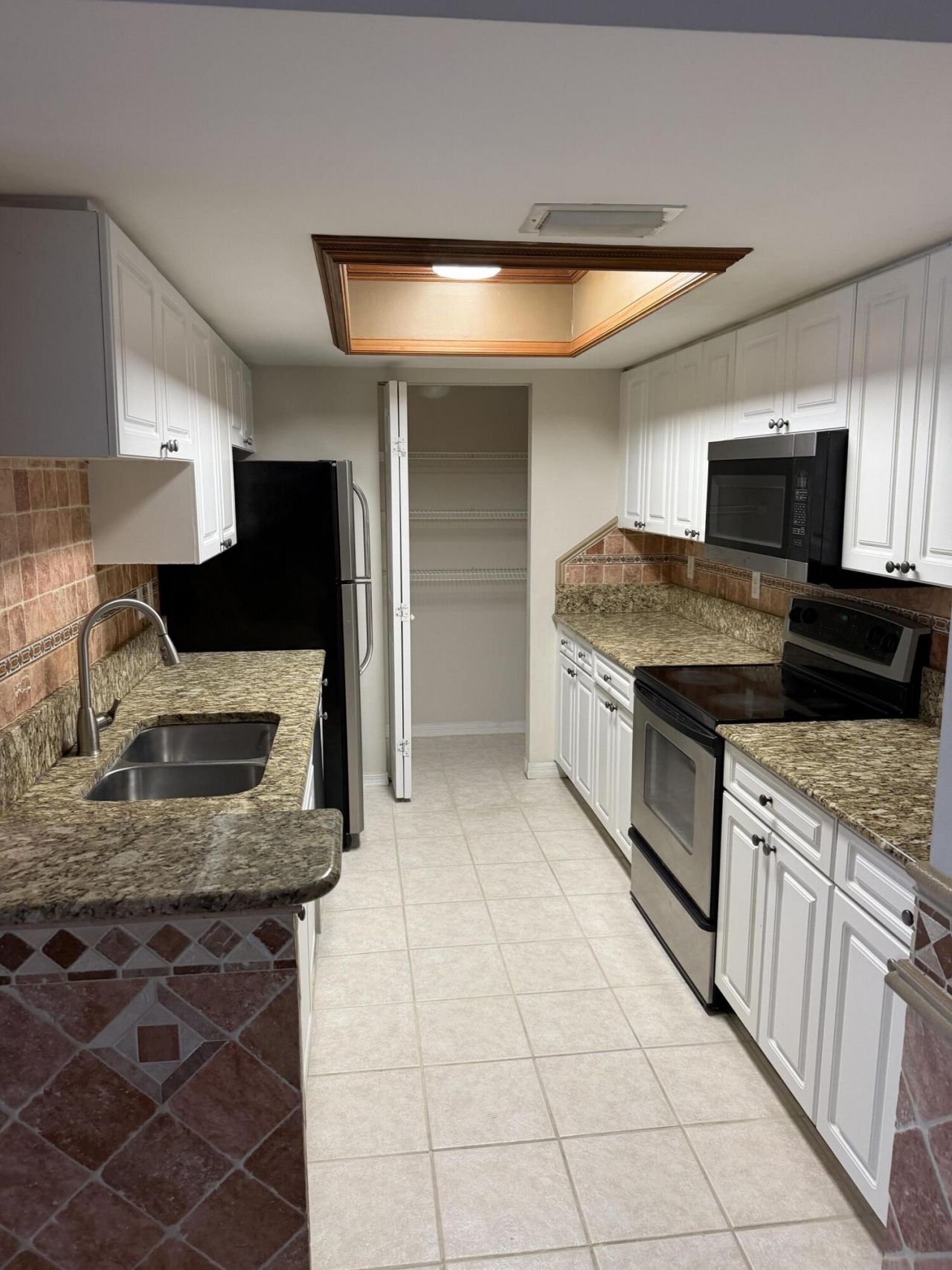 1500 S Crestwood Court S, Unit 1503, Royal Palm Beach, FL 33411 Photo