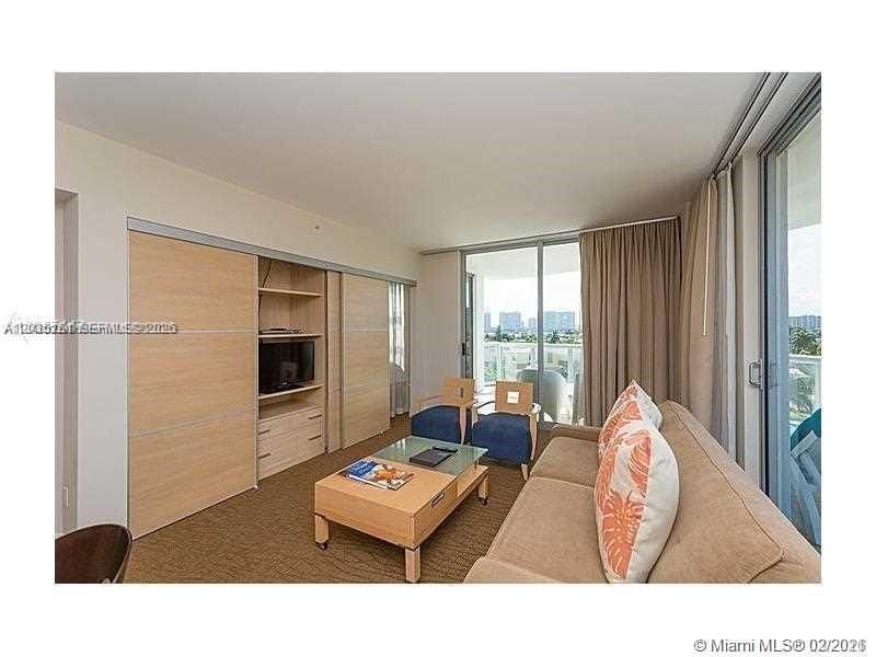 18683 Collins Ave , Unit 607, Sunny Isles Beach, FL 33160 Photo
