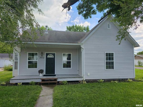 302 SMITH Street, Colchester, IL 62326