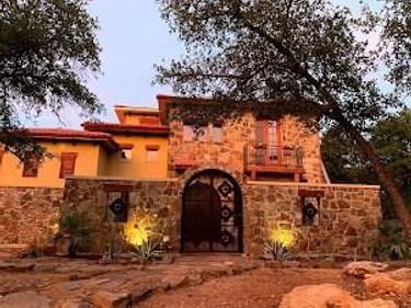 9700 Lark Lane, Fort Worth, TX 76179