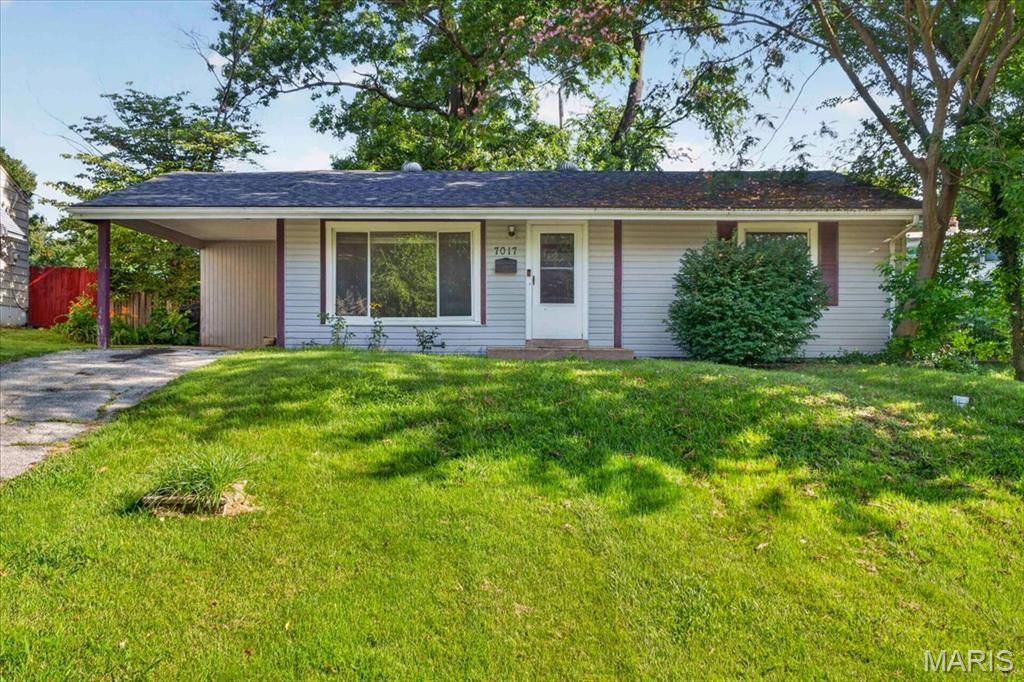 7017 Foxcroft Drive , Saint Louis, MO 63123 Main Photo
