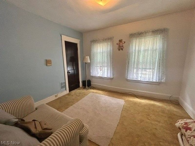 9902 Adams Avenue, Cleveland, OH 44108 Photo 18