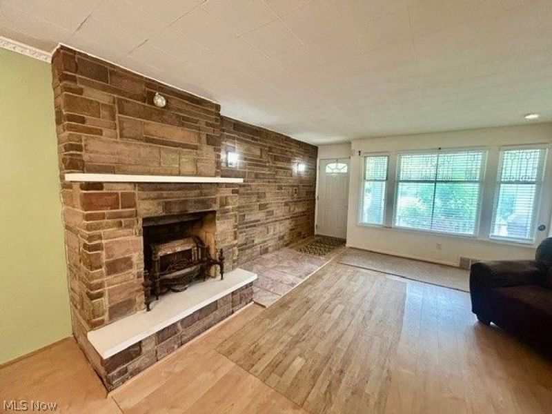 9902 Adams Avenue, Cleveland, OH 44108 Photo 3