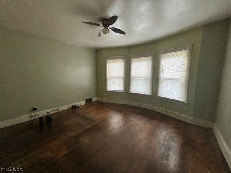 9902 Adams Avenue, Cleveland, OH 44108 Photo 34