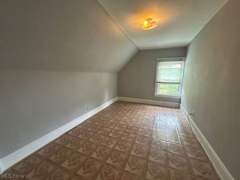 9902 Adams Avenue, Cleveland, OH 44108 Photo 42