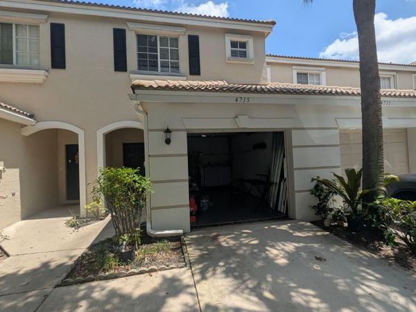 4715 Palmbrooke Circle, West Palm Beach, FL 33417